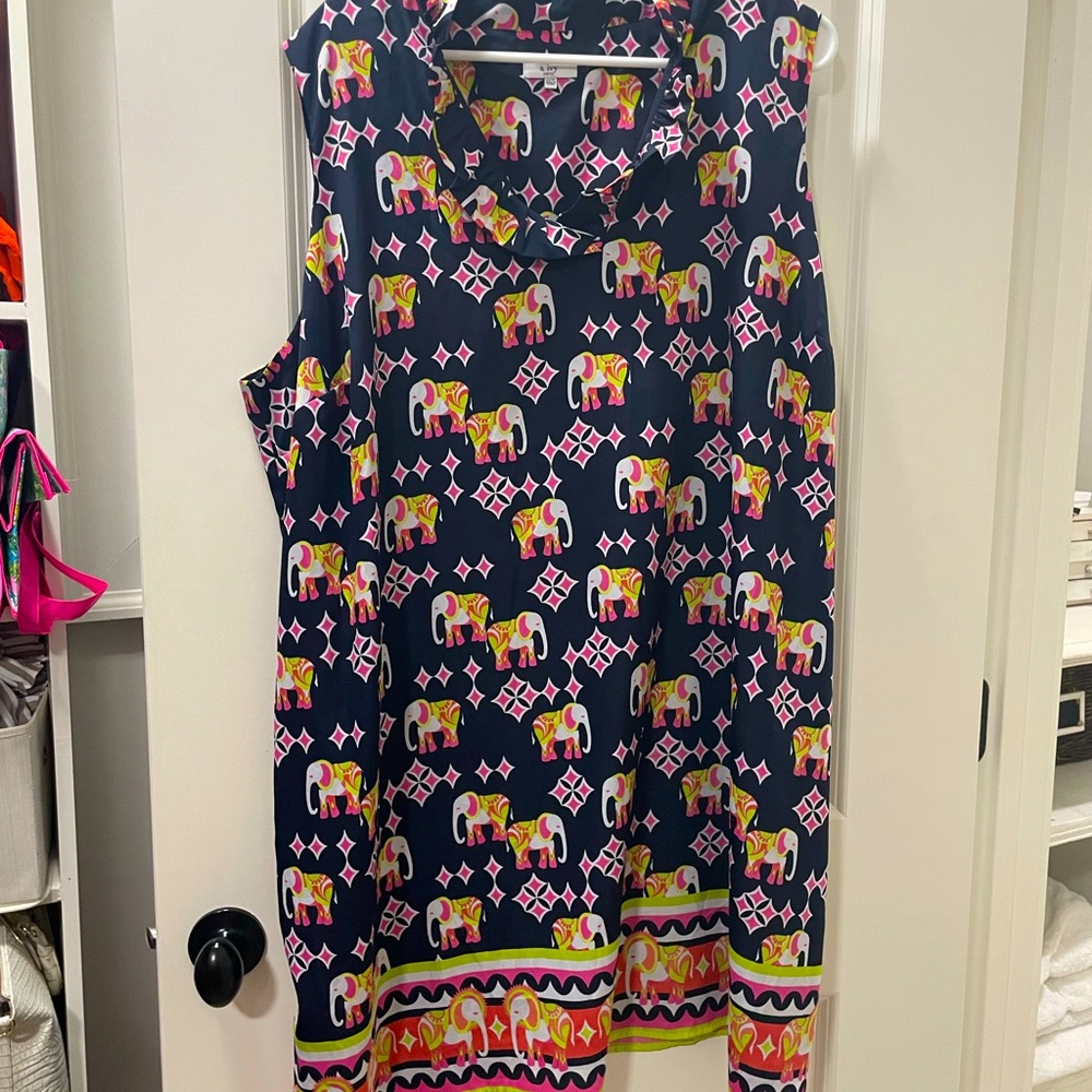 Crown and ivy size 22 silk dress with elephant pattern, pockets and ruffled neck